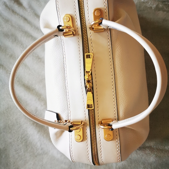 Coach Lane Satchel - Picture 4 of 13